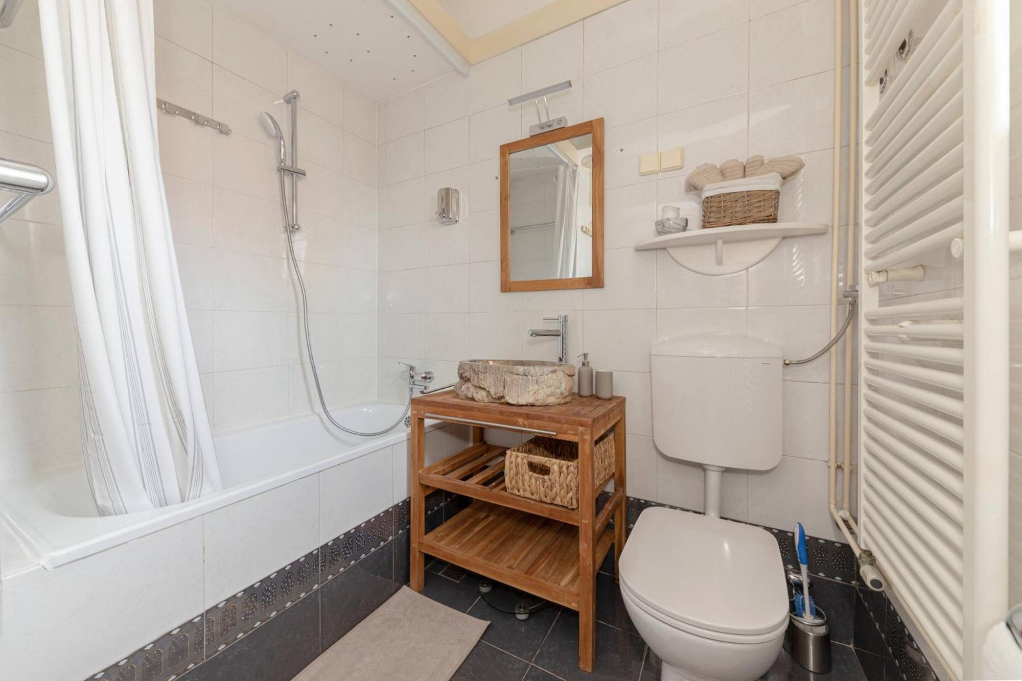 Historical Caserne Apartment Ljubljana Ngoại thất bức ảnh