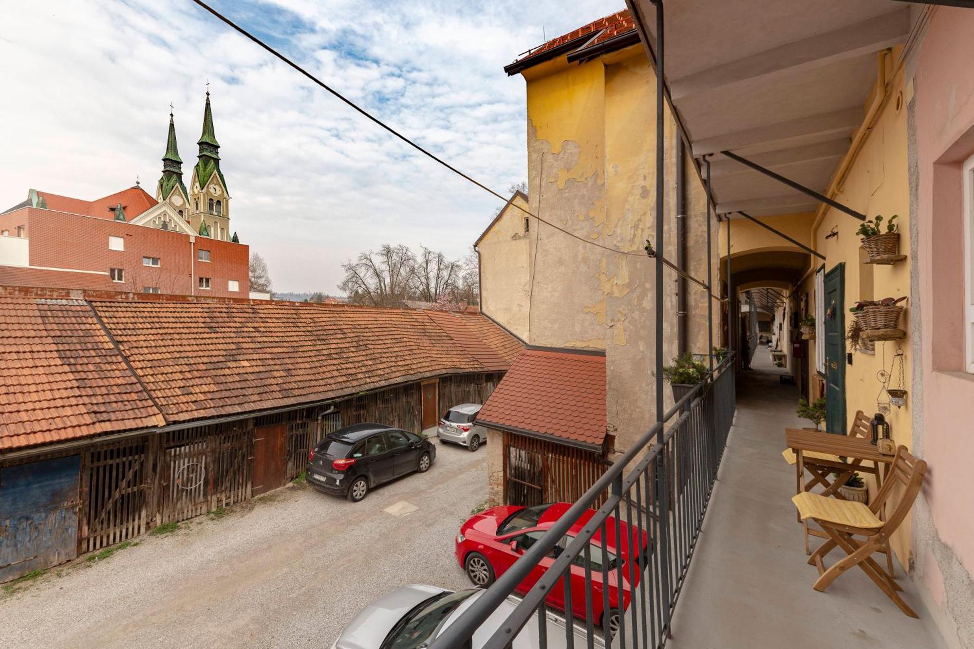 Historical Caserne Apartment Ljubljana Ngoại thất bức ảnh